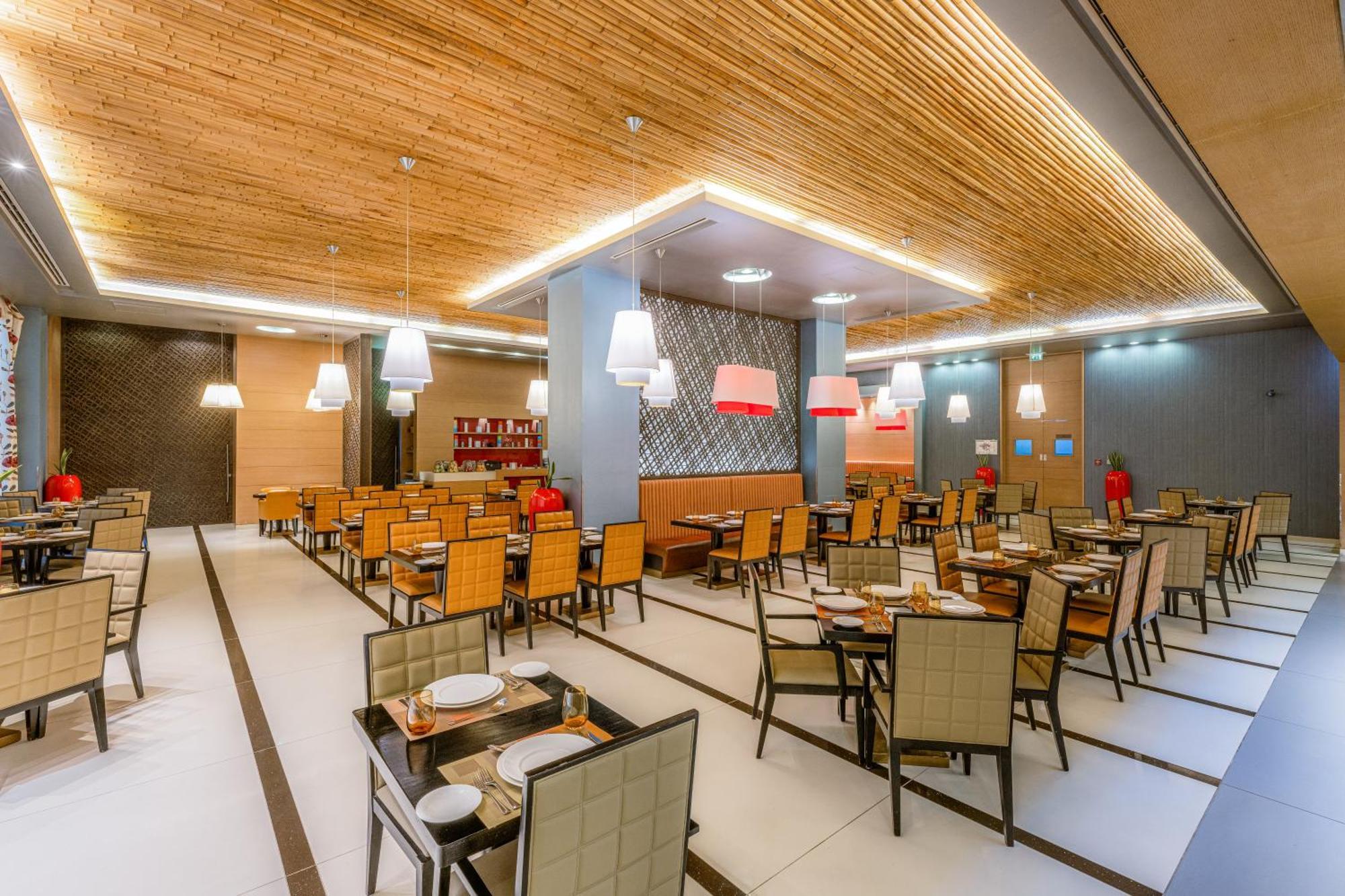Four Points By Sheraton Αλ Άϊν Εξωτερικό φωτογραφία Restaurant