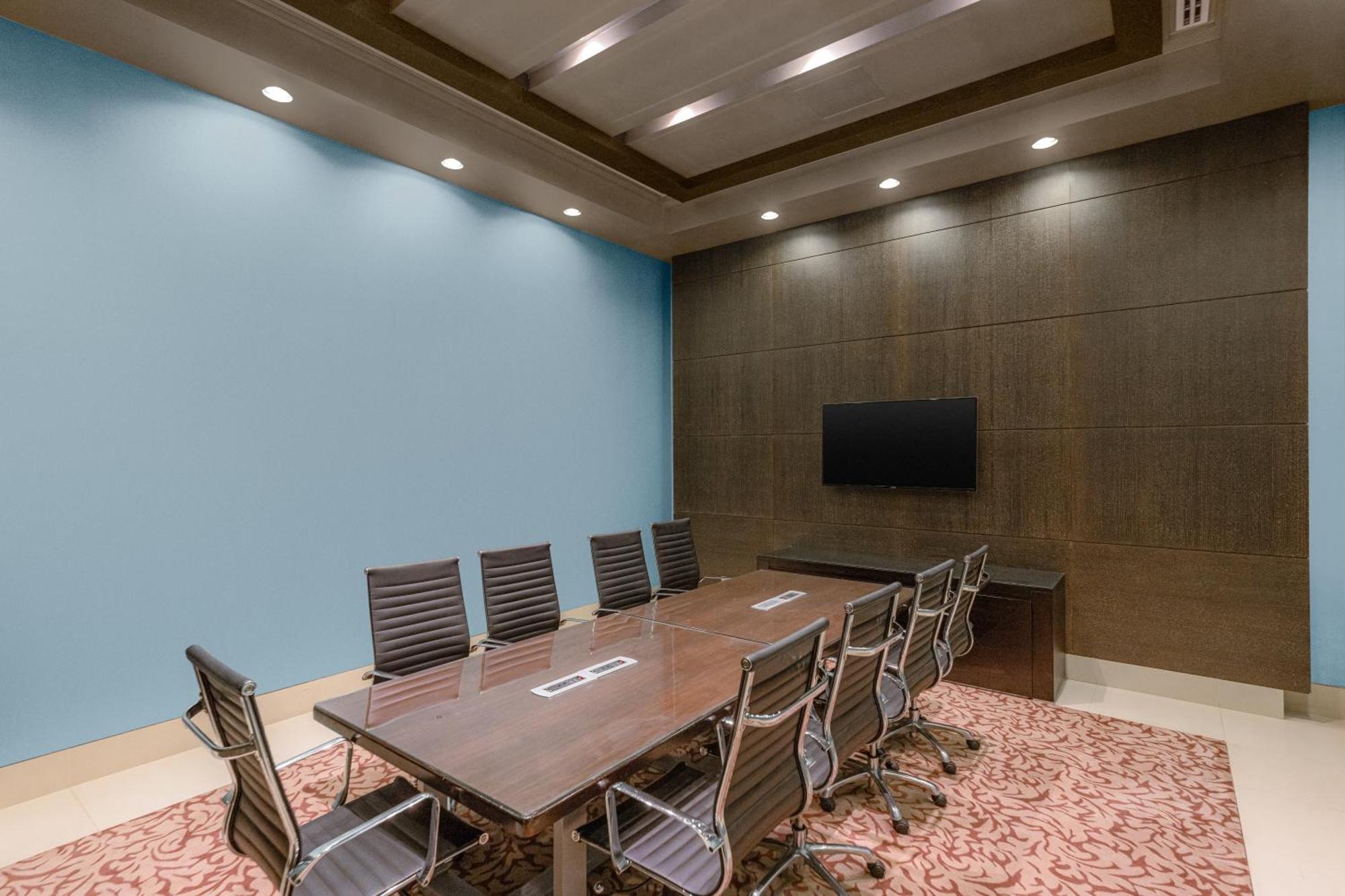 Four Points By Sheraton Αλ Άϊν Εξωτερικό φωτογραφία Meeting room at the library
