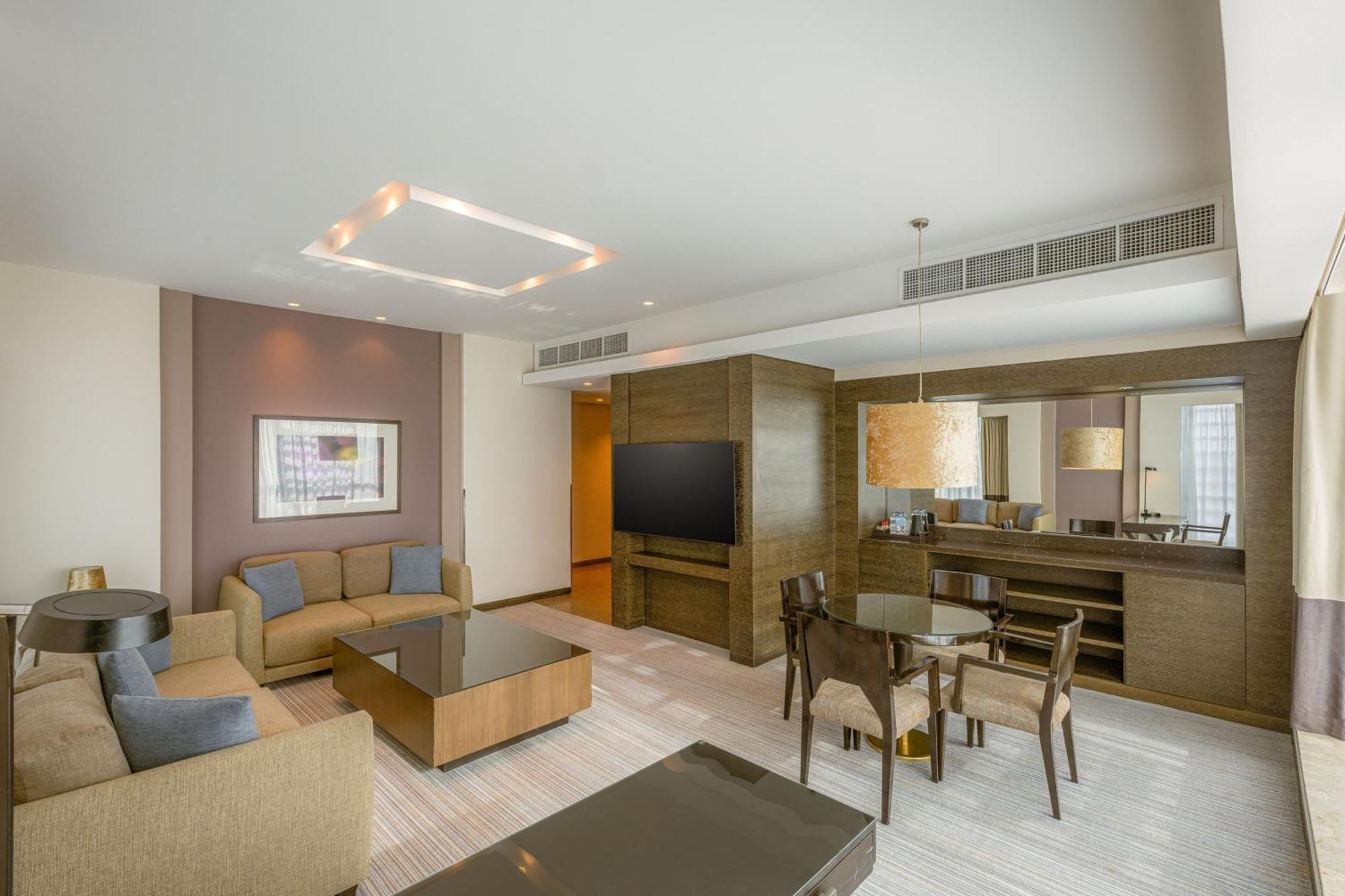 Four Points By Sheraton Αλ Άϊν Εξωτερικό φωτογραφία