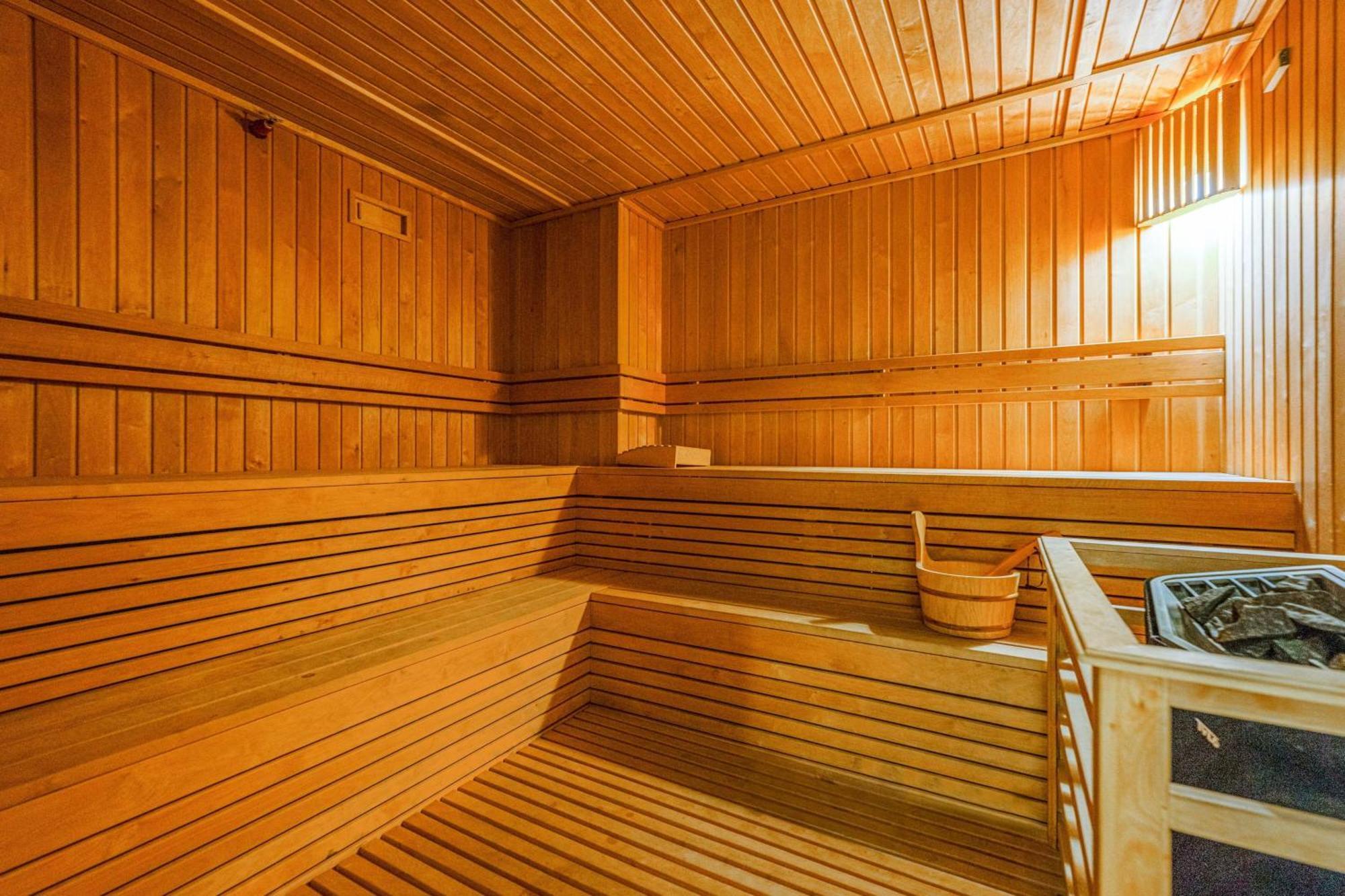 Four Points By Sheraton Αλ Άϊν Εξωτερικό φωτογραφία A Finnish sauna