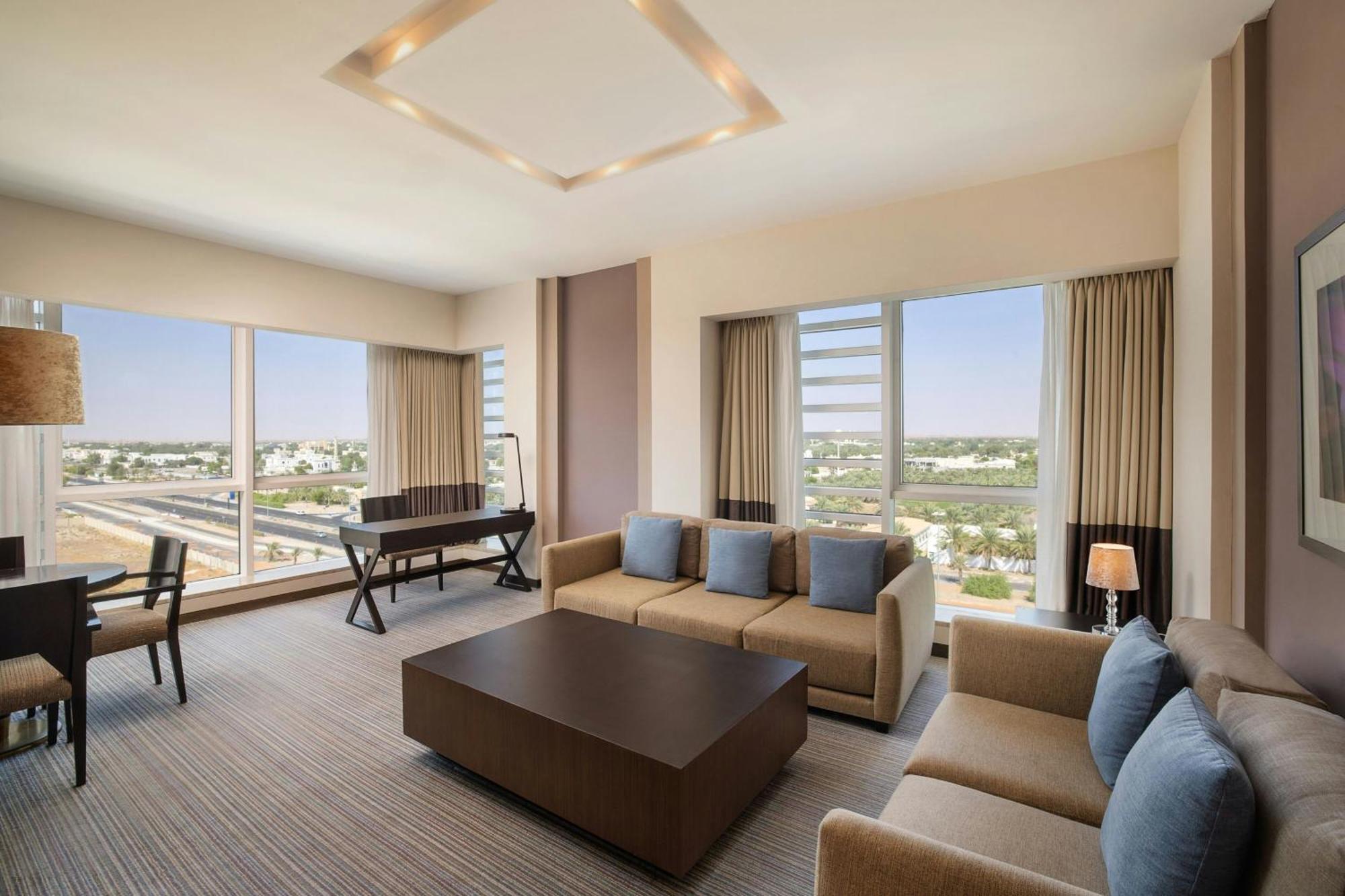 Four Points By Sheraton Αλ Άϊν Εξωτερικό φωτογραφία